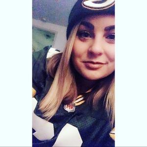 Meet your Posher, Haley